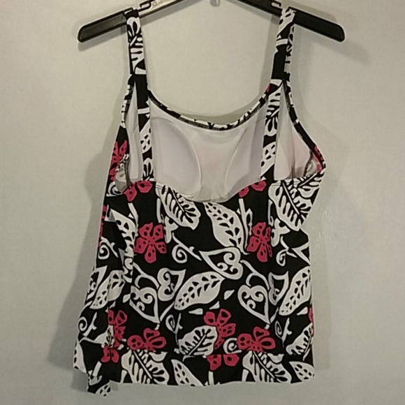 * 4/$25 Barefoot Miss of California women's swim top 18 - Picture 2 of 6